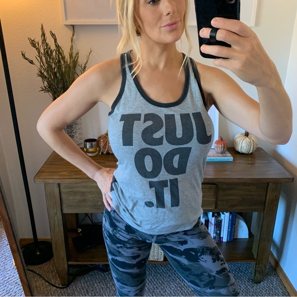 Women’s Nike Racerback Tank - Picture 3 of 10